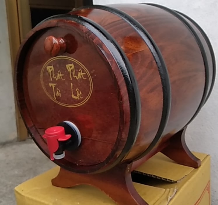 thùng gỗ đựng rượu vang